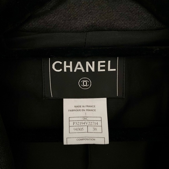 Vintage Chanel Black Jacket from Cruise Collection - Picture 11 of 12